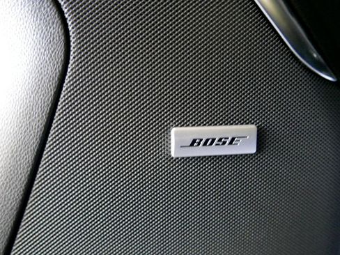 Used 2025 Chevrolet Suburban High Country image 20