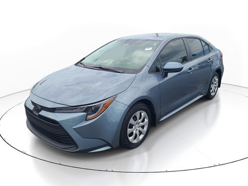 Used 2024 Toyota Corolla LE FWD image 3