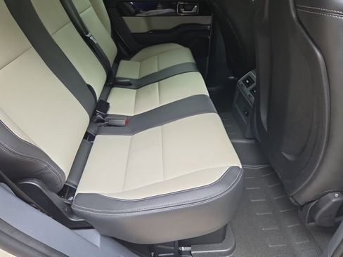 Used 2024 INEOS Grenadier AWD/4WD image 18