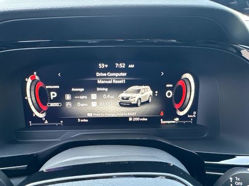 New 2026 Nissan Pathfinder SL w/ SL Premium Package AWD/4WD image 39