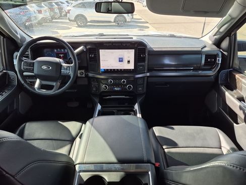 Used 2024 Ford F250 Lariat w/ Sport Appearance Package AWD/4WD image 28