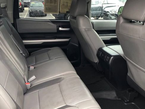 Used 2018 Toyota Tundra Limited w/ Limited Premium Package AWD/4WD image 21