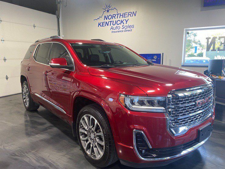 Used 2021 GMC Acadia Denali w/ Denali Ultimate Package AWD/4WD image 1