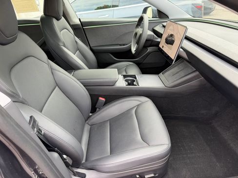 Used 2024 Tesla Model 3 Long Range RWD image 22