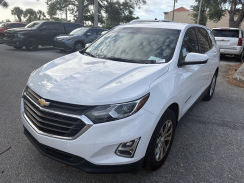 Used 2019 Chevrolet Equinox LT image 3