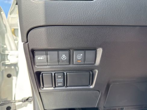 Used 2024 Nissan Armada Platinum w/ Cargo Package AWD/4WD image 27