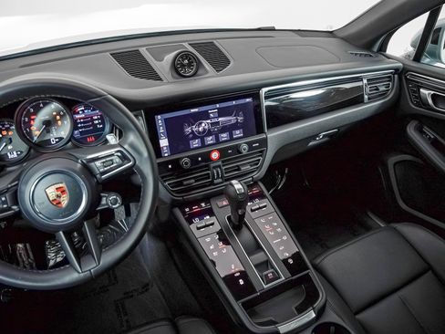 Used 2026 Porsche Macan S AWD/4WD image 19