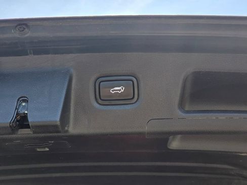 Used 2020 Hyundai Santa Fe SEL AWD/4WD image 16