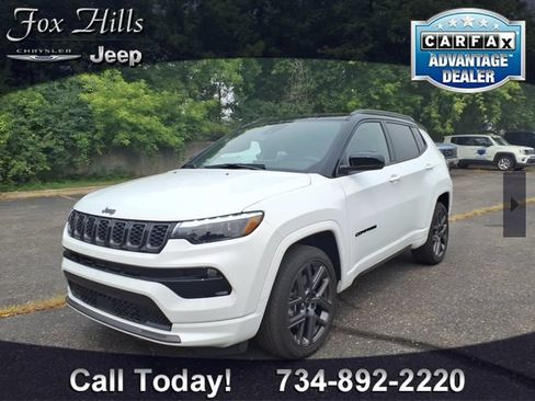 Used 2025 Jeep Compass Limited w/ High Altitude Package AWD/4WD image 3