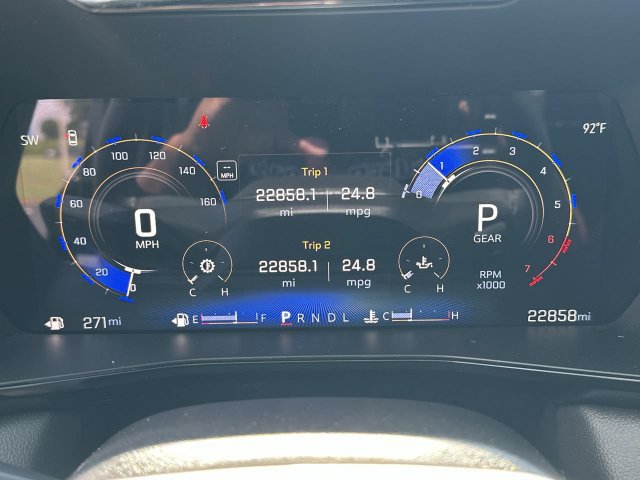 Used 2024 Chevrolet Colorado LT RWD image 11