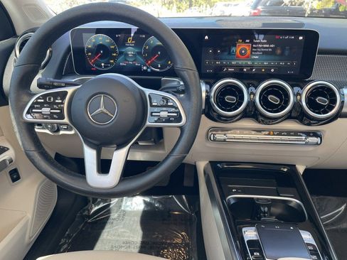 Used 2020 Mercedes-Benz GLB 250 image 14