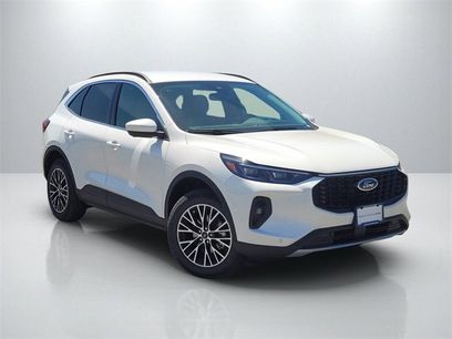 New 2025 Ford Escape SE w/ PHEV Premium Package