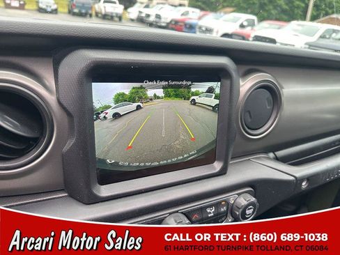 Used 2023 Jeep Wrangler Unlimited w/ Sun & Screen Package AWD/4WD image 22