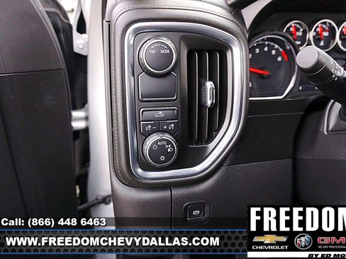 Used 2021 Chevrolet Silverado 1500 LT image 23