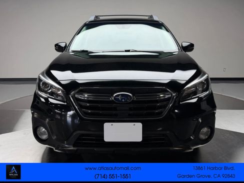 Used 2018 Subaru Outback 3.6R Limited AWD/4WD image 3