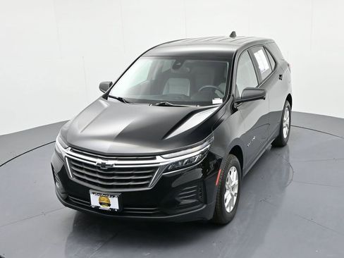 Used 2023 Chevrolet Equinox LS w/ LS Convenience Package image 18