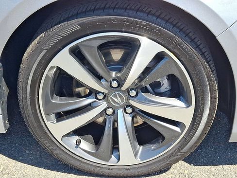 Used 2025 Acura TLX w/ Technology Package FWD image 9