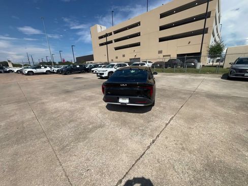 Used 2026 Kia K4 FWD image 12