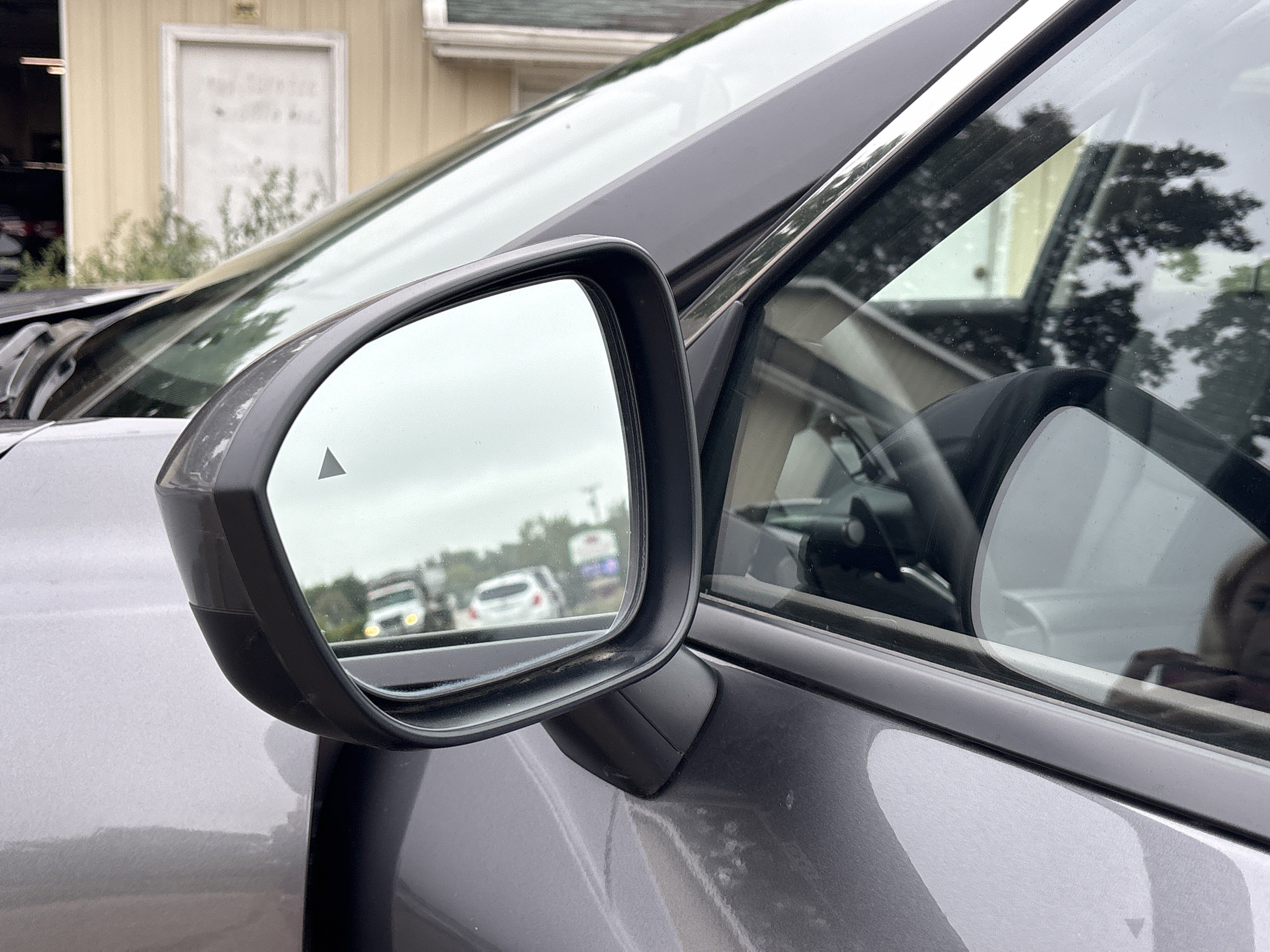 Used 2023 Nissan Rogue SV AWD/4WD image 12