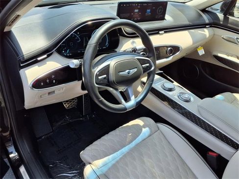 Used 2022 Genesis GV70 3.5T Sport w/ Sport Prestige Package image 3