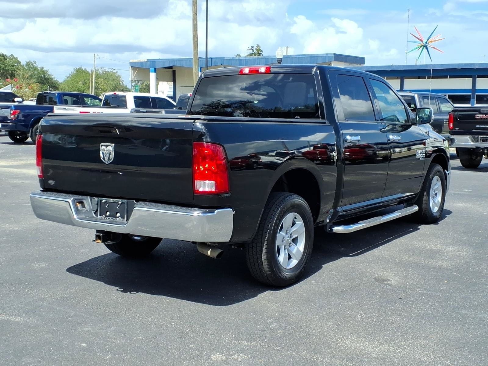 Used 2019 RAM 1500 Tradesman w/ Chrome Appearance Group RWD image 5