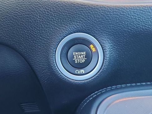 Used 2023 Dodge Challenger SXT image 16