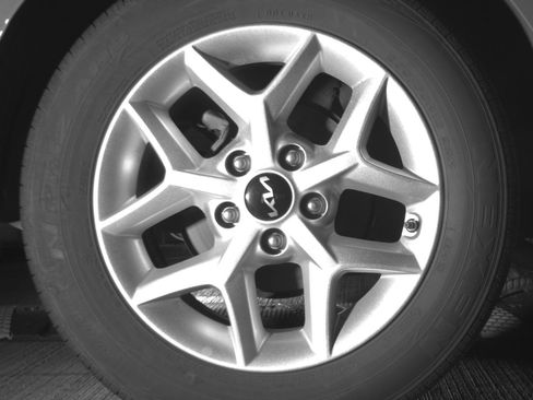 Used 2025 Kia Soul LX w/ LX Technology Package image 15