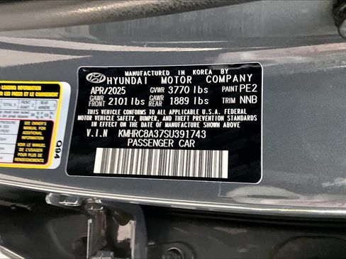 Used 2025 Hyundai Venue SEL FWD image 38