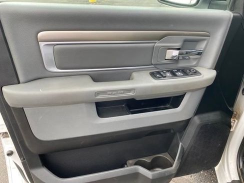 Used 2017 RAM 1500 Classic SLT w/ Luxury Group image 20