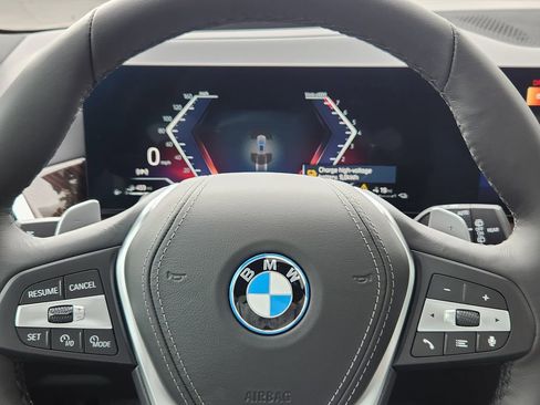 New 2026 BMW X5 xDrive50e w/ Climate Comfort Package AWD/4WD image 12