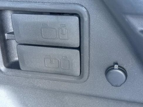 Used 2024 Chevrolet Equinox LT w/ LPO, Floor Liner Package AWD/4WD image 31