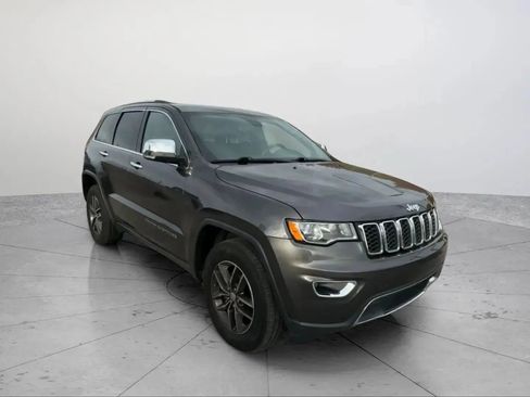 Used 2018 Jeep Grand Cherokee Limited image 19