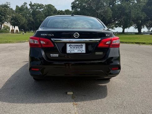 Used 2019 Nissan Sentra SV w/ Special Edition Package FWD image 4