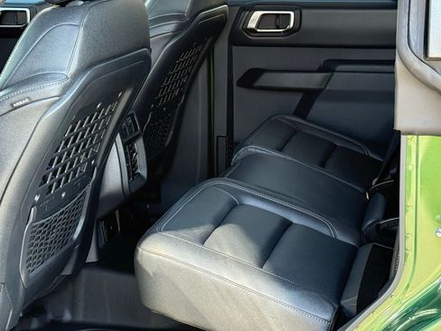 New 2025 Ford Bronco Badlands w/ Black Appearance Package image 8