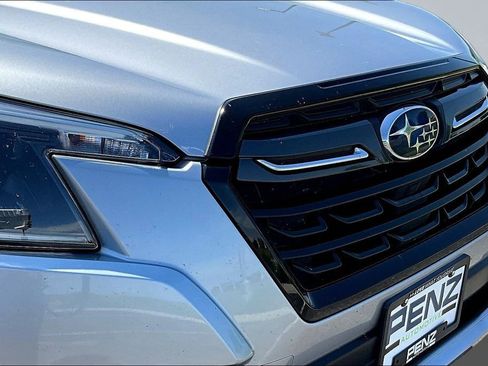 Used 2023 Subaru Forester Touring AWD/4WD image 29