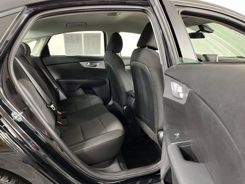 Used 2023 Kia Forte LXS w/ LXS Technology Package FWD image 13
