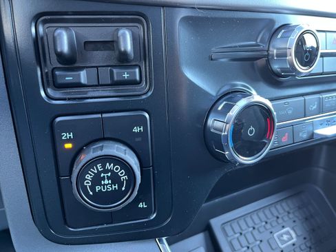 New 2025 Ford F150 XLT w/ Equipment Group 303A High image 23