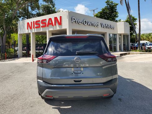 Certified 2023 Nissan Rogue SV image 5
