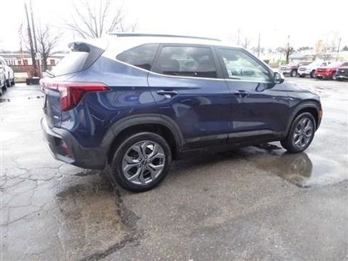 Used 2024 Kia Seltos S image 6