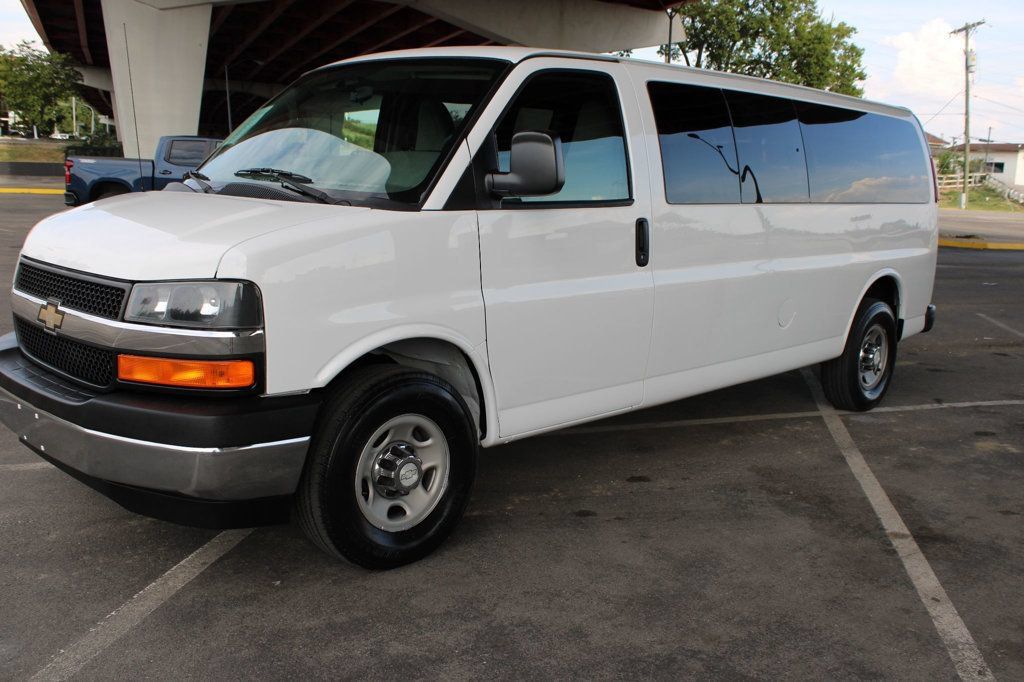 Used 2017 Chevrolet Express 3500 LT w/ LT Preferred Equipment Group RWD image 2