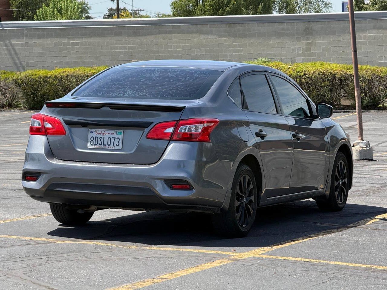 Used 2018 Nissan Sentra S w/ S Midnight Style Package FWD image 5