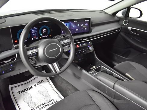 Used 2025 Hyundai Sonata SEL FWD image 11