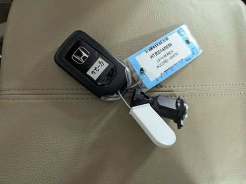 Used 2014 Honda Accord EX-L image 29