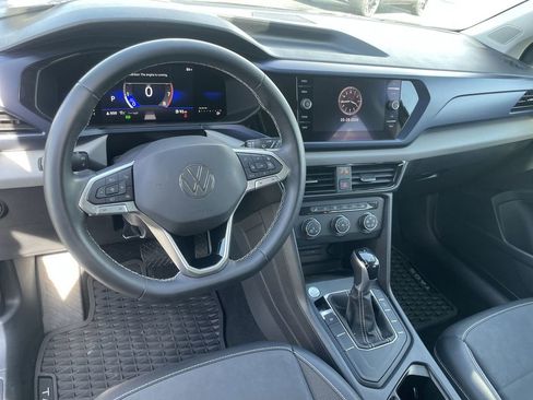 Used 2022 Volkswagen Taos SE w/ IQ.Drive SE Package FWD image 10