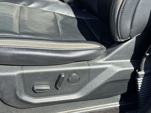 Used 2017 Ford F150 Raptor w/ Equipment Group 801A Mid image 14