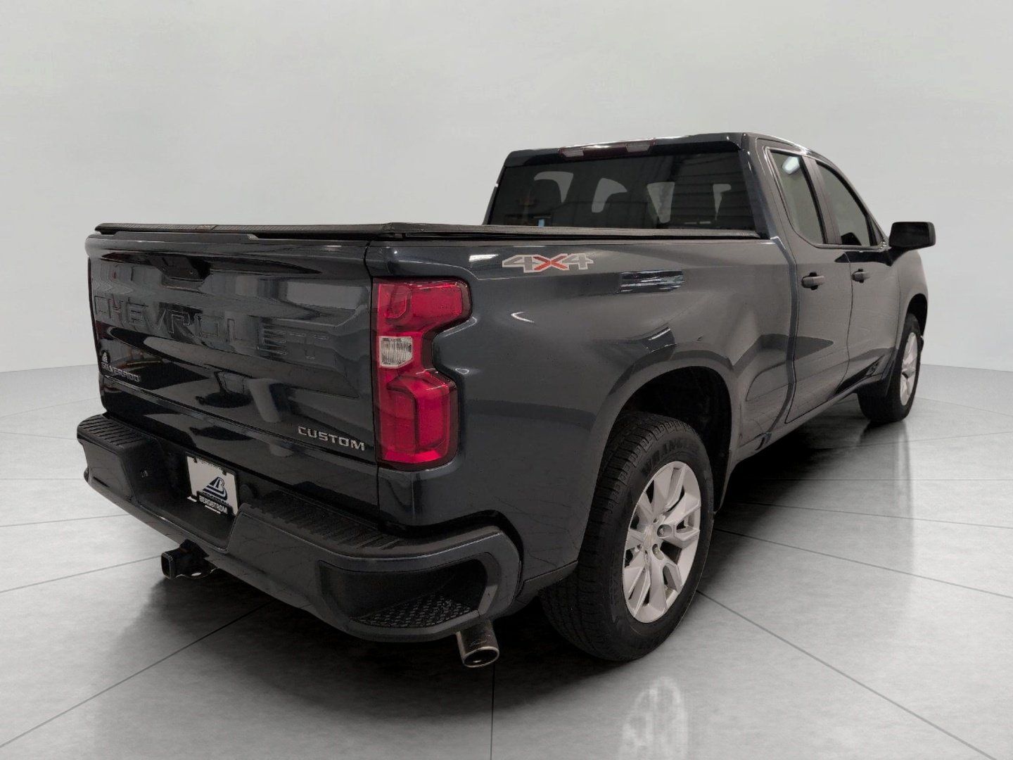 Used 2019 Chevrolet Silverado 1500 Custom w/ Custom Value Package AWD/4WD image 18