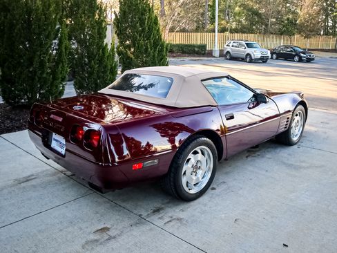 Used 1993 Chevrolet Corvette Convertible image 11