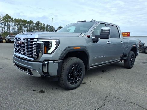 New 2026 GMC Sierra 2500 Denali image 3