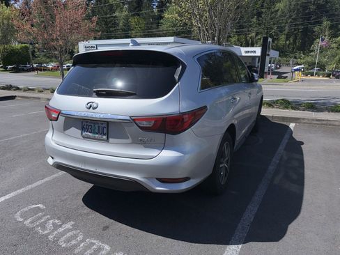 Used 2016 INFINITI QX60 Luxe AWD/4WD image 7