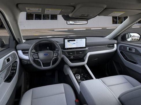 New 2026 Ford Explorer Platinum w/ LUX Leather Package image 9